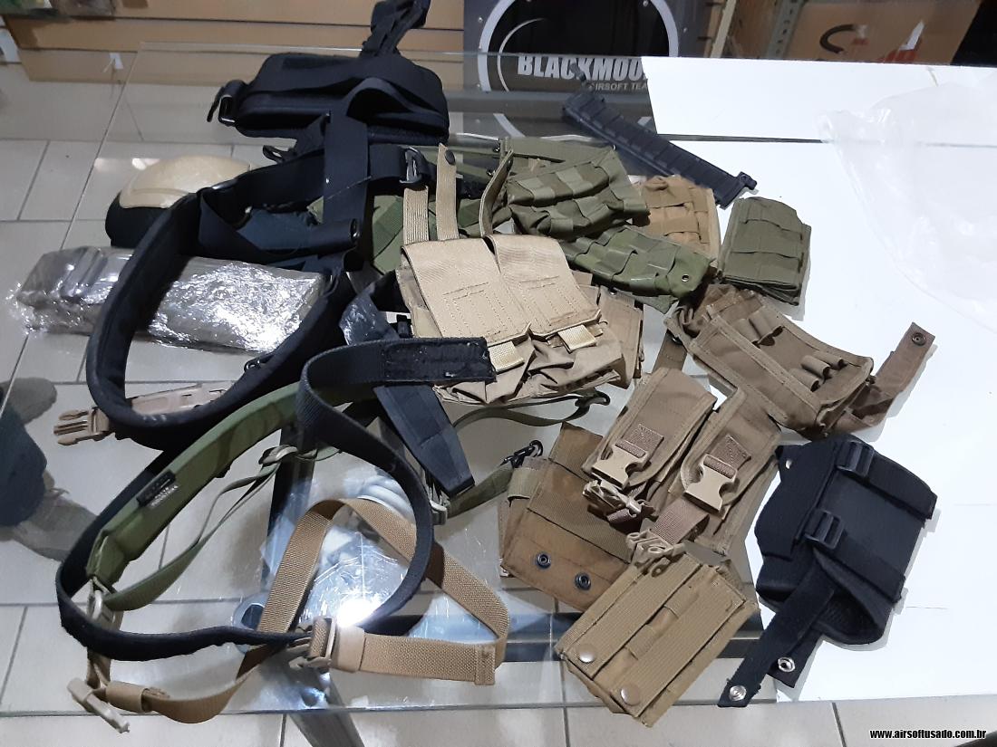 Lote Bolsos, Cintos e Bandolei