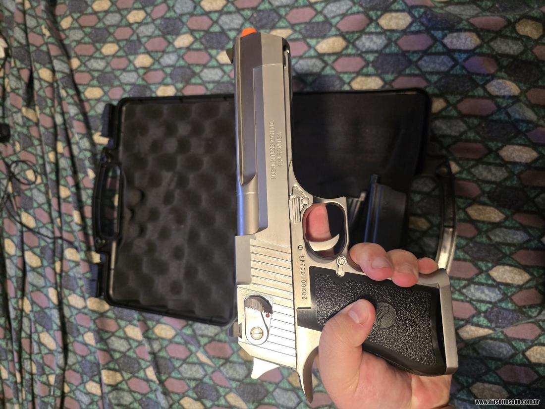 Desert Eagle AW + 3 Magazines