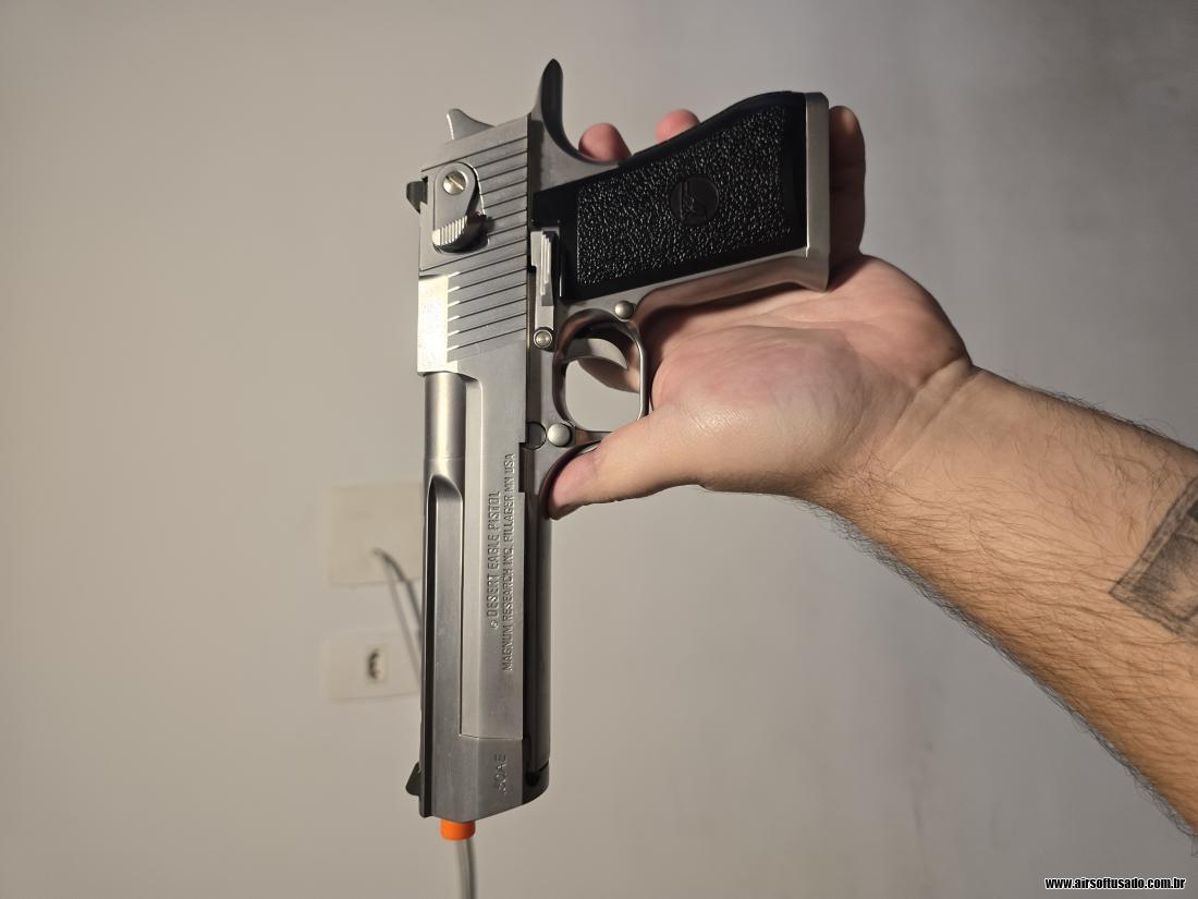 Desert Eagle AW + 3 Magazines