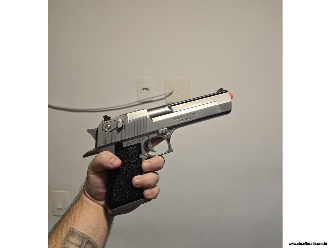 Desert Eagle AW + 3 Magazines