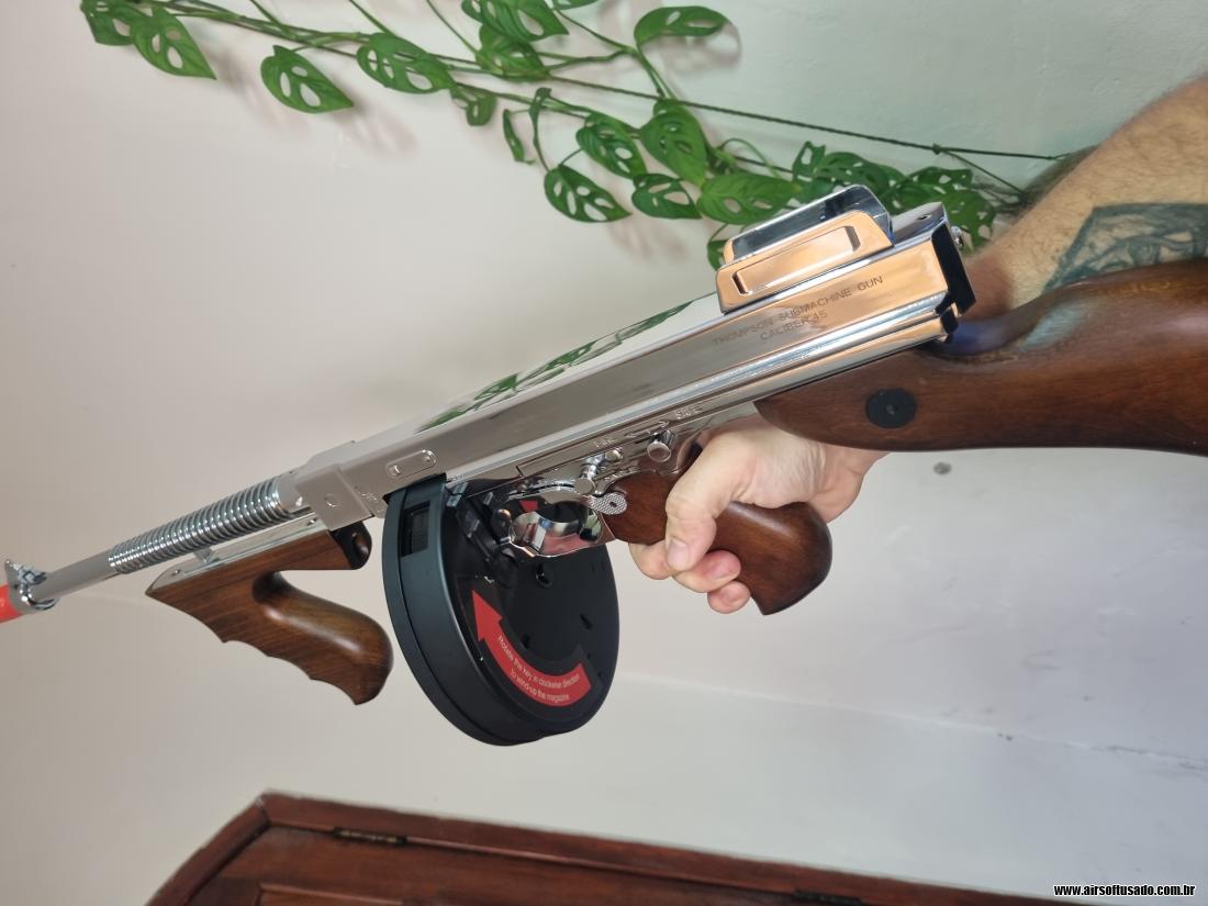 THOMPSON KING ARMS