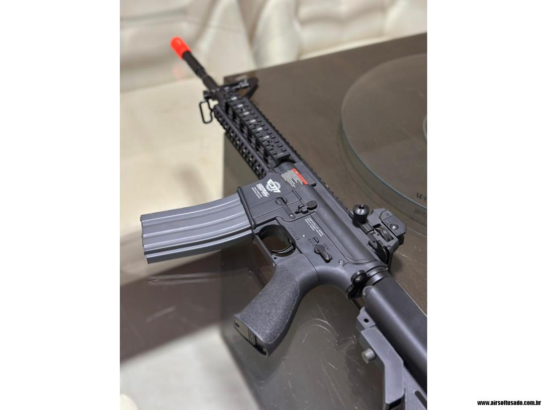RIFLE DE AIRSOFT AEG M4A1 CM16