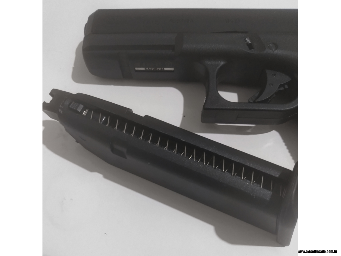 Glock G17 Gen5 Airsoft 6mm + G