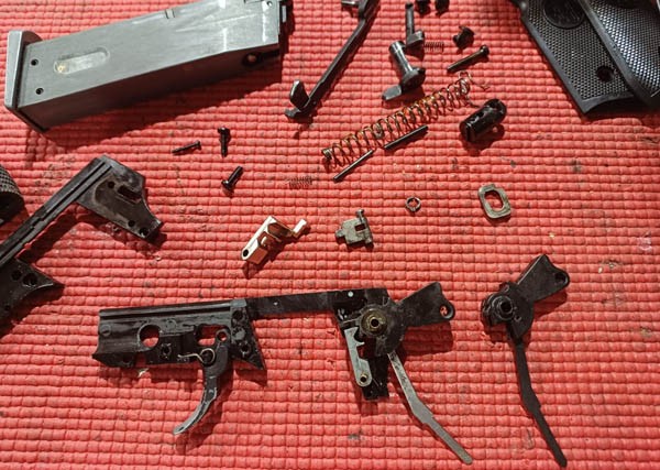 O Reparo da Airsoft M92 e sua História